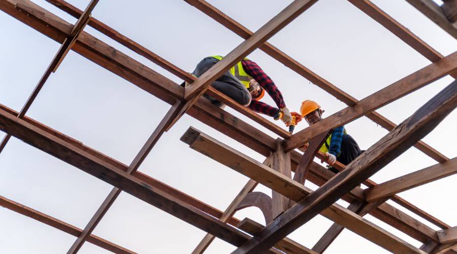 Professional gutter cleaning services in Bloomsdale, MO